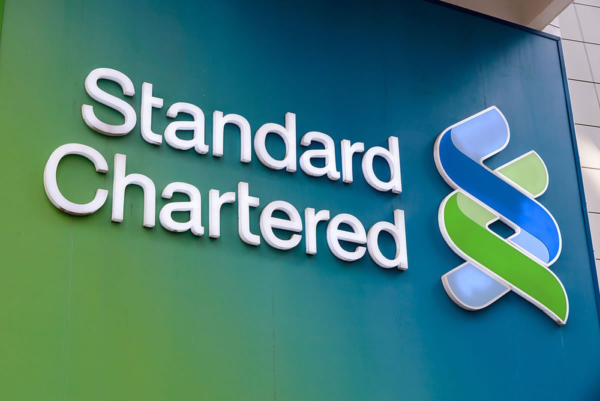 Ataskaitose teigiama, kad „Standard Chartered Sees UNI“ kainuoja 100 USD, nes RWA baigiamasis darbas